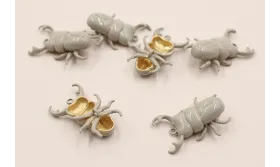 Escarabajo Dorado + Esmalte Beige 30*20*8mm / Cuentas Metálicas de Latón / Zamak