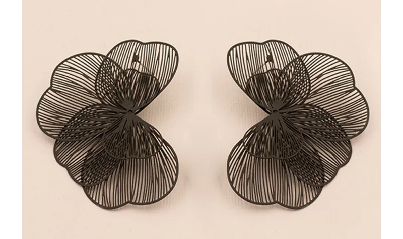 Pareja de Pendientes Flor 4 capas 70*50mm Negro / Base Pendientes 
