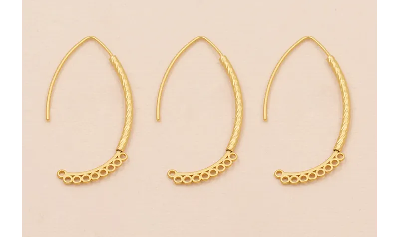 Pendiente en V arco de 45mm y 8 anillas Oro Mate / Base Pendientes 