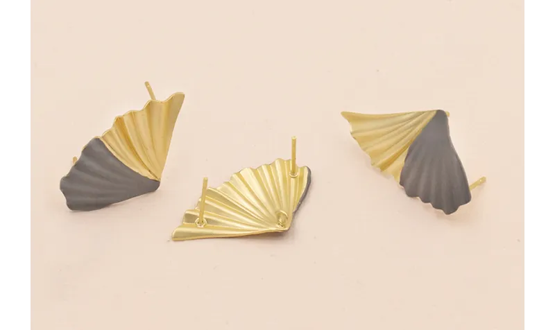 Perno doble triangulo plisado 30*15 Gris Mate / Base Pendientes 