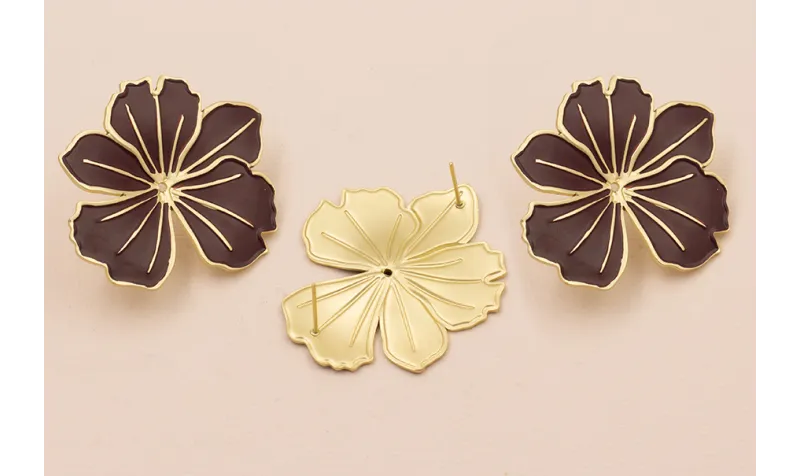 Pendiente Flor 45*40 2 pernos Oro Mate y Grana / Base Pendientes 