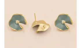 Perno Flor 18mm  Oro Mate Esmalte Gris Mate / Base Pendientes 