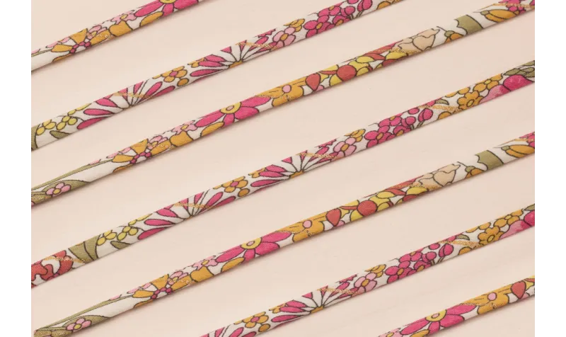 Lazo Liberty 4mm Flores tonos Frambuesa / Lazos