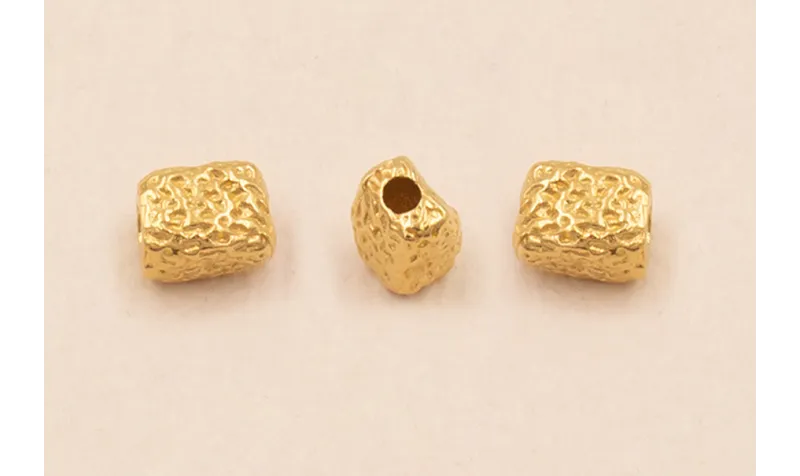 Pieza Irregular 5*3*3mm Baño Oro 18K 3Micras