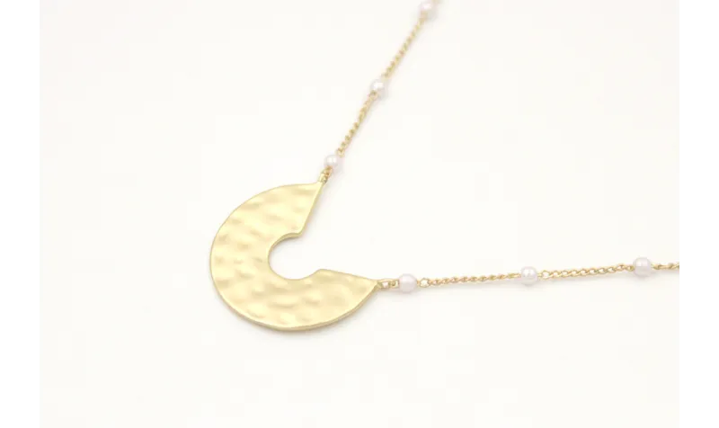 Solitario con cadena de microperlas y colgante sem