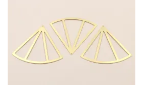 Colagnte Lámina abanico 57*62mm Dorado Mate / Cuentas Metálicas de Latón / Zamak