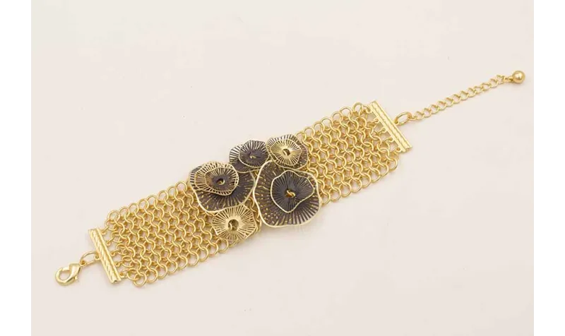 Pulsera de malla con colgantes de forma radiante n