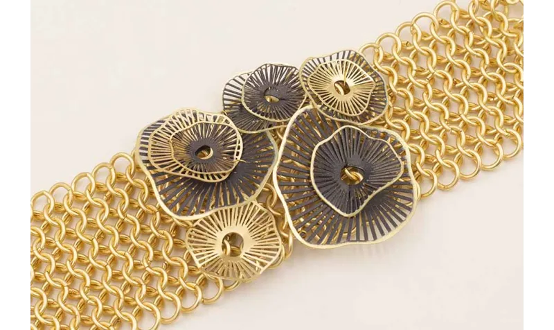 Pulsera de malla con colgantes de forma radiante n