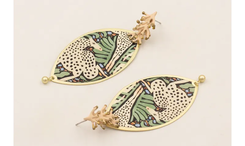 Pendientes perno rama coral beige, pieza óvalo ani
