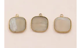 Colgante S.Steel 316L cuadrado 10*10 Piedra verde / Cuentas Metálicas de Acero Inoxidable