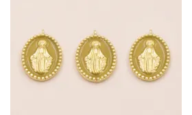 Colgante Ovalo Virgen cazoleta esmalte Pistacho / Cuentas Metálicas de Latón / Zamak