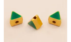 Entrepieza Triangular 5*5*4mm Oro Esmalte Verde / Cuentas Metálicas de Latón / Zamak