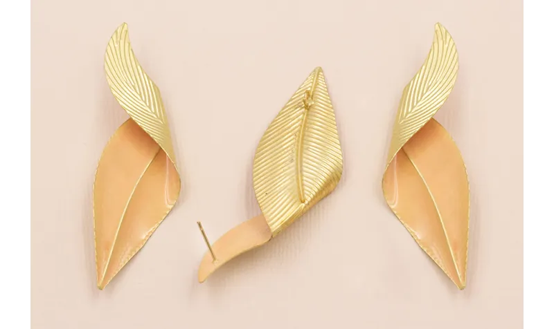 Pareja Pendientes Hoja Doblada 70*20 Esmalte Rosa / Base Pendientes 