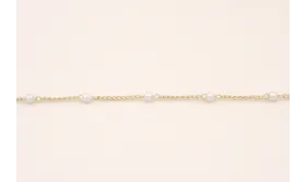 Cadena 1mm Oro Mate Microperla de 2mm espaciada / Cadenas de Latón / Zamak