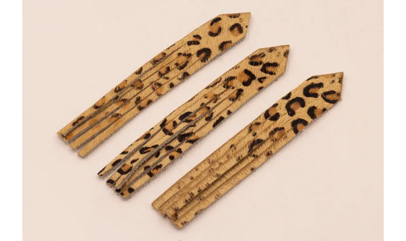 Fleco Piel tintada 92mm largo Leopardo / Hilos y Cordones, Cuero y piel