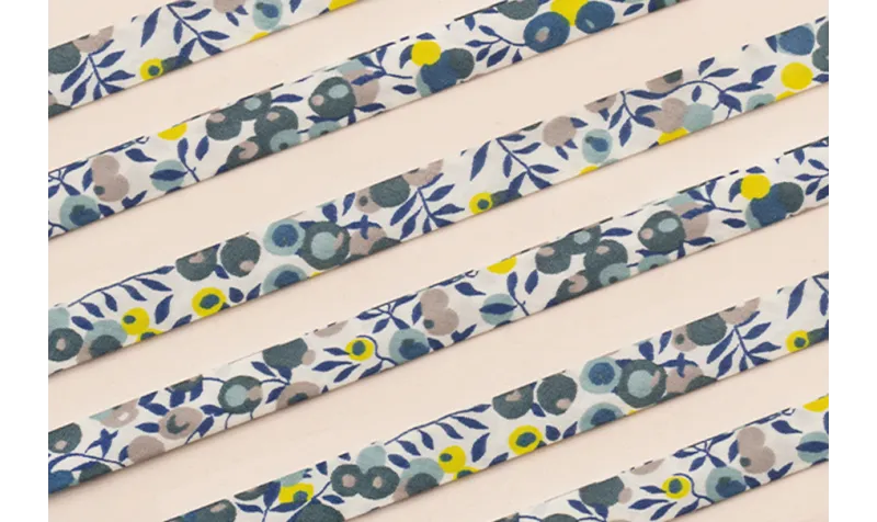 Lazo estampado bies 10mm Liberty Flores Azules / Lazos