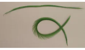 Pluma Rígida 170mm Longitud Verde / Cuentas y Plumas