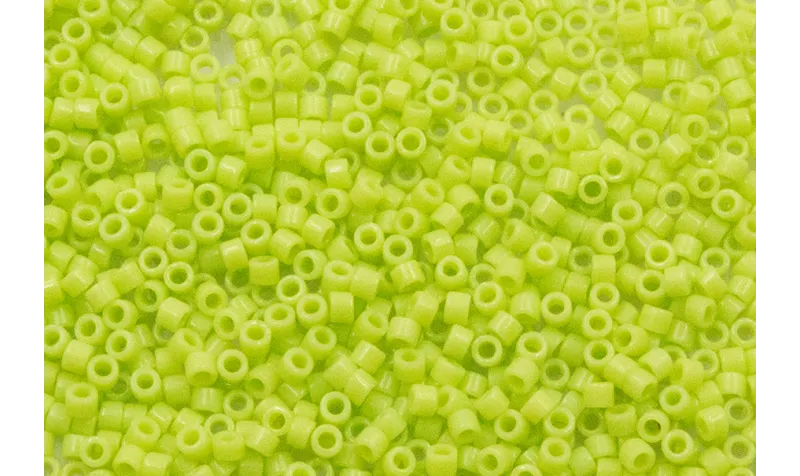 bolsa 8 grs Miyuki Delica OPAQUE CHARTREUSE DB733