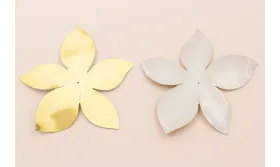 Lentejuela Flor de 75mm Diámetro Oro y Plata / Cuentas y Lentejuelas