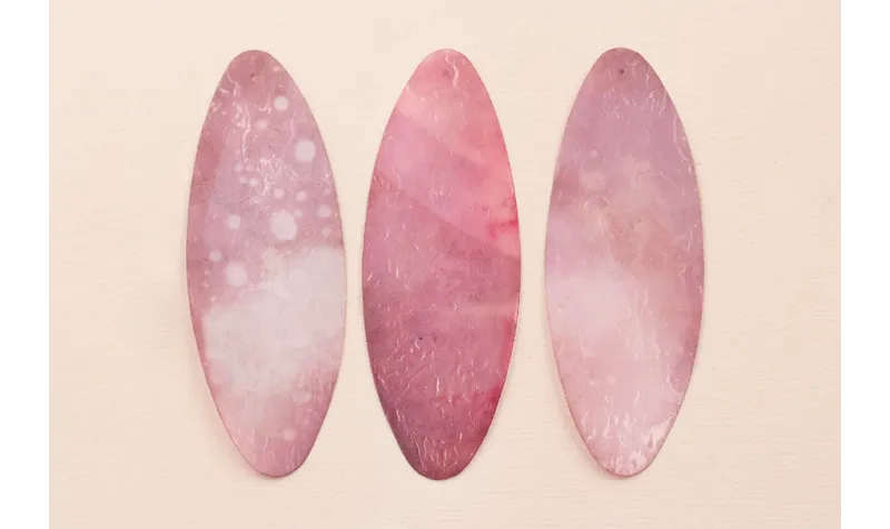 Lentejuela Ovalo 80*26 Malva transp con Textura / Cuentas y Lentejuelas