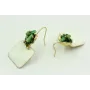 Pendientes perno flor con corales verdes y cuadrad