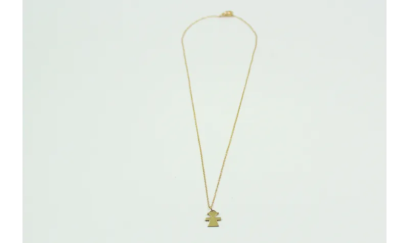 Solitario con cadena de eslabón pequeño dorado y c