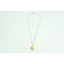Solitario con cadena de eslabón pequeño dorado y c