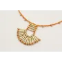 Collar de coralitos con colgante de listón de entr