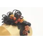 Brazalete con flores negras mates y burruños de co