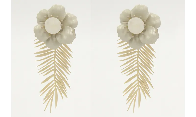 Pendientes hoja palmera en oro mate con flores esm