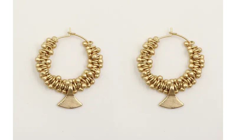 Pendientes aro con colgante triangular y relleno d