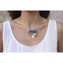 Collar rigido fino con burruño piedras azules, pat