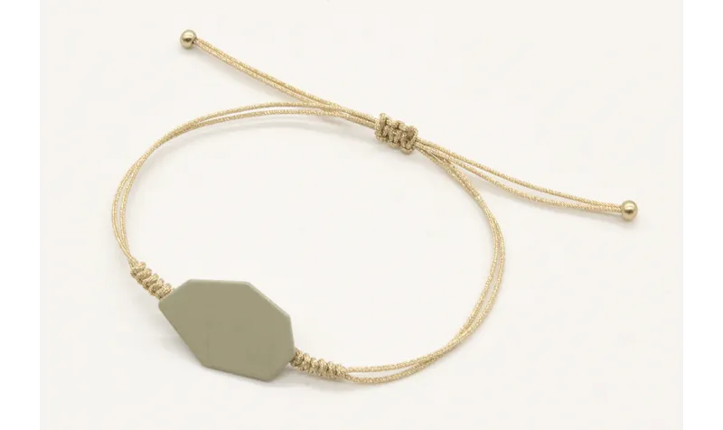 Pulsera nudo serpiente con pieza esmaltada color g