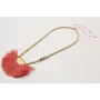 Collar macrame teja con semidisco de pompones cora