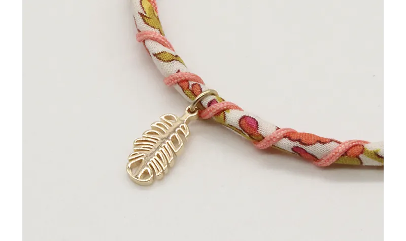 Pulsera rigida forrada con liberty hojas verdes y 