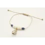 Pulsera hilo macrame oro palido con corales blanco