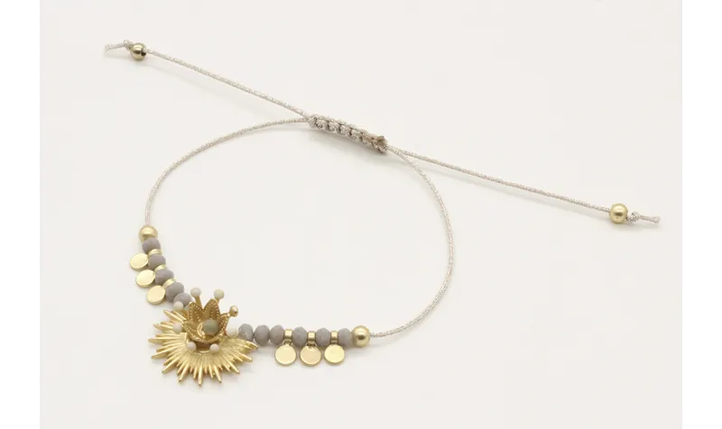 Pulsera hilo macrame plateado con facetadas grises