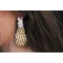 Pendientes aro forrado con perlas colgando escamas
