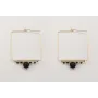 Pendientes arete cuadrado con bolas negras y macra