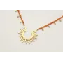 Collar con coralitos naranjas, gotitas oro mate y 