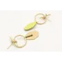 Pendientes perno aro nudo en oro mate con pieza pi
