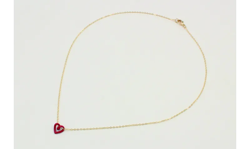 Solitario cadena de eslabón pequeño con corazón hu