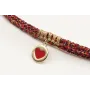 Pulsera trenzada hilo rojo vivo y oro con chapa co