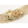 Pulsera de ganchillo con casquillas beige con piez