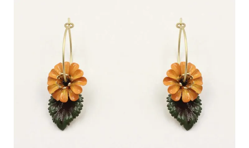 Pendientes aro oro mate con flor esmalte roja y ve