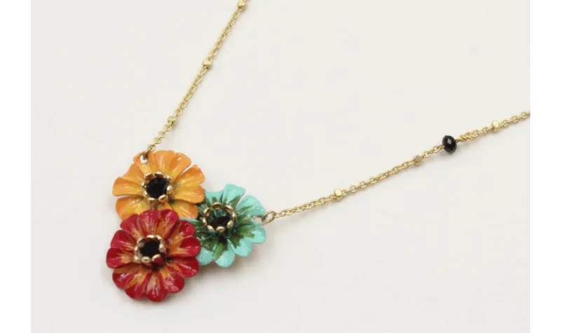 Collar cadena microbolas oro mate con trio flores 