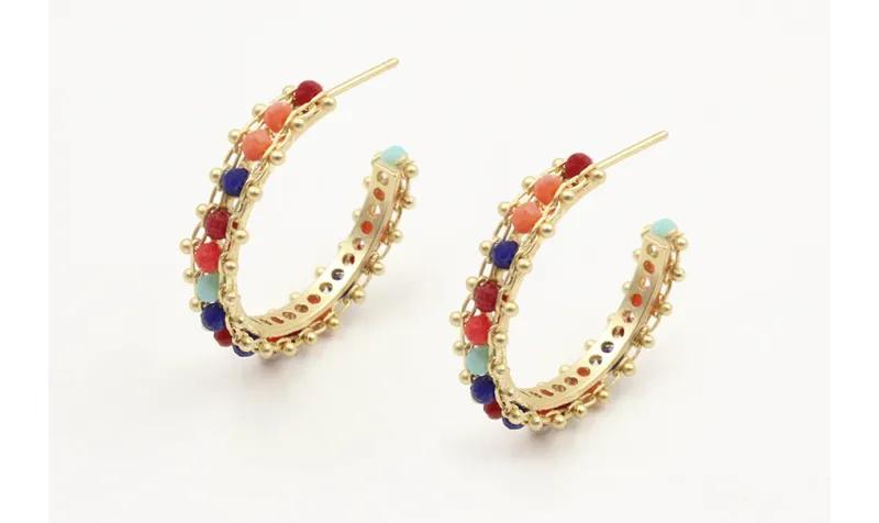 Pendientes aro cosida cadena de bolas de colores.