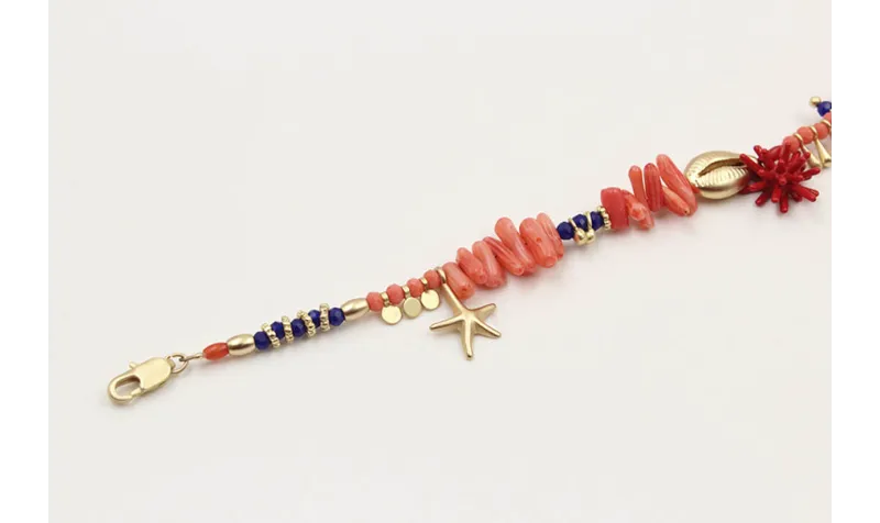 Pulsera corales rosas con colgantes concha mejilló