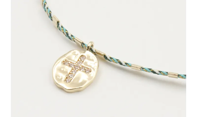 Pulsera macrame azul,gris y oro con nudo macrame p