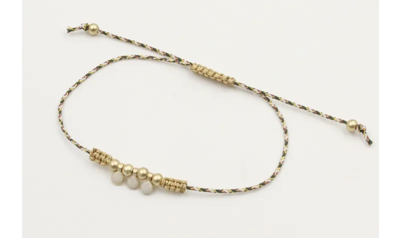 Pulsera macrame marrón, rosa y oro con nudo macram